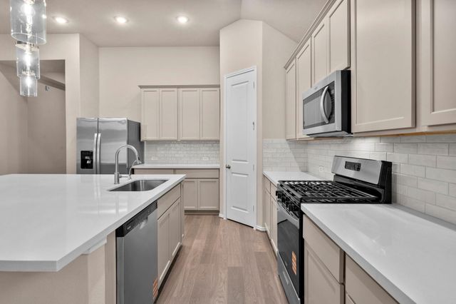 2411 Honeyberry Shrub Drive, Manvel, TX 77578