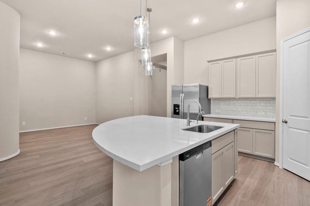 2411 Honeyberry Shrub Drive, Manvel, TX 77578