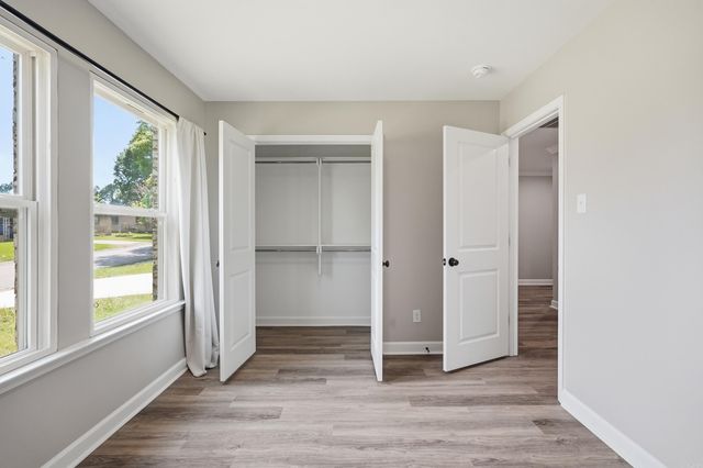 421 W 24Th St, North Little Rock, AR 72114