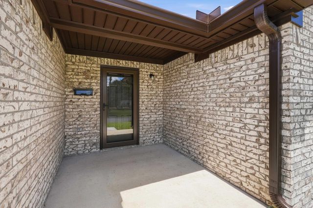 421 W 24Th St, North Little Rock, AR 72114
