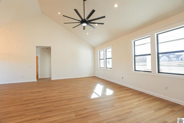 16 Ellie Court, Mayfield, KY 42066