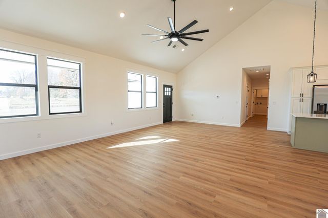 16 Ellie Court, Mayfield, KY 42066