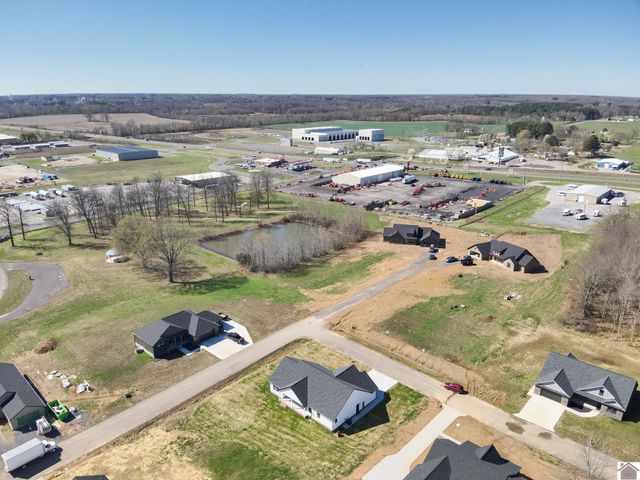 16 Ellie Court, Mayfield, KY 42066