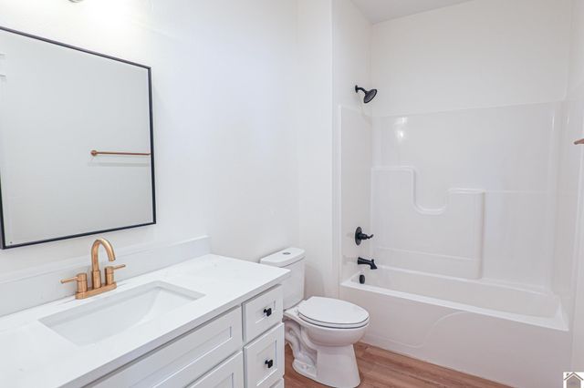 16 Ellie Court, Mayfield, KY 42066