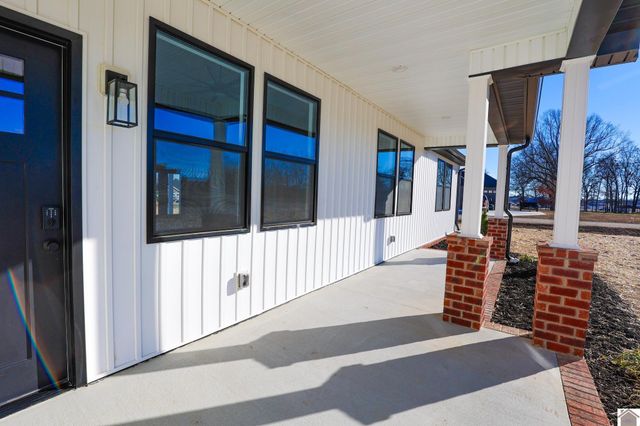 16 Ellie Court, Mayfield, KY 42066