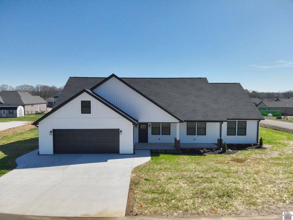 16 Ellie Court, Mayfield, KY 42066