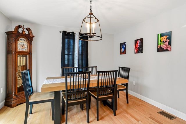 10 Coleman Street, Rochester, NH 03867