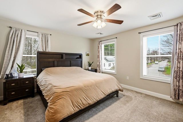 10 Coleman Street, Rochester, NH 03867