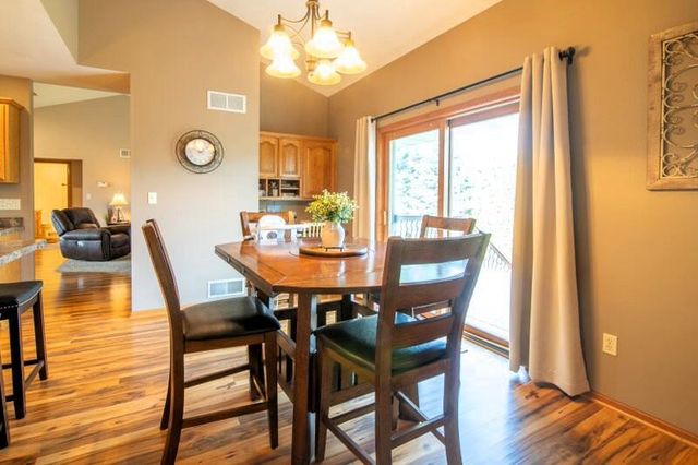 1500 Wedgewood DRIVE, Watertown, WI 53098