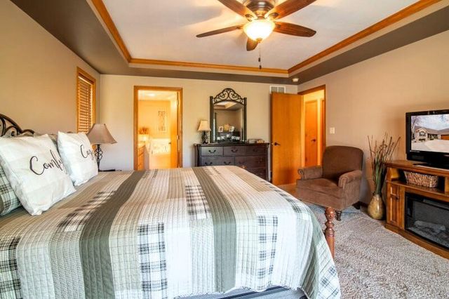 1500 Wedgewood DRIVE, Watertown, WI 53098