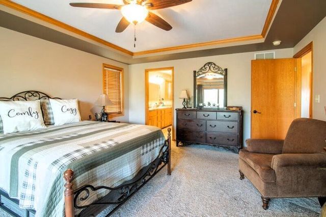 1500 Wedgewood DRIVE, Watertown, WI 53098