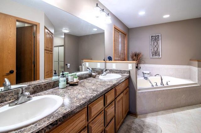 1500 Wedgewood DRIVE, Watertown, WI 53098