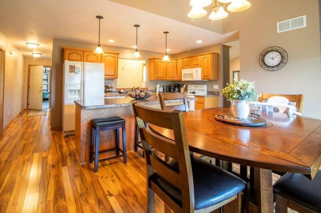 1500 Wedgewood DRIVE, Watertown, WI 53098