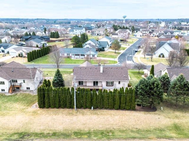 1500 Wedgewood DRIVE, Watertown, WI 53098