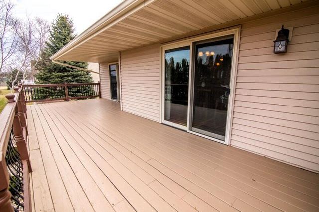 1500 Wedgewood DRIVE, Watertown, WI 53098