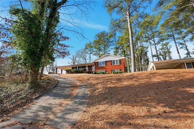 4165 Williamsburg Drive, Atlanta, GA 30337