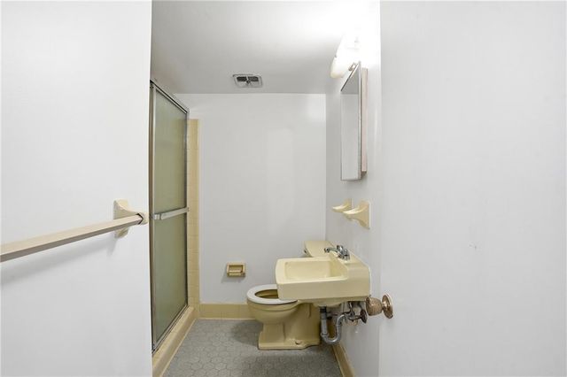 4165 Williamsburg Drive, Atlanta, GA 30337