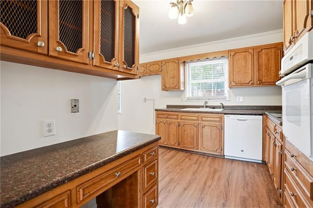 4165 Williamsburg Drive, Atlanta, GA 30337
