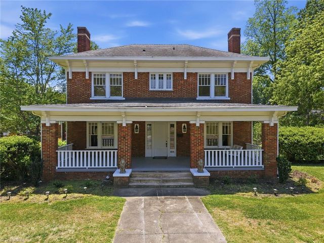804 Davis Street, Burlington, NC 27215