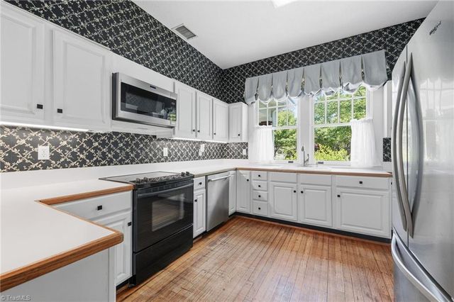 804 Davis Street, Burlington, NC 27215