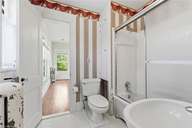 804 Davis Street, Burlington, NC 27215