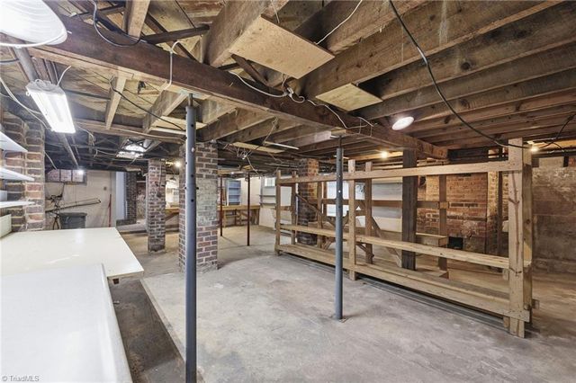 804 Davis Street, Burlington, NC 27215