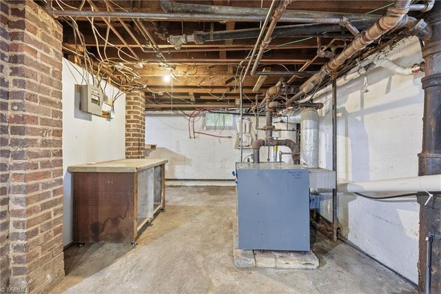 804 Davis Street, Burlington, NC 27215