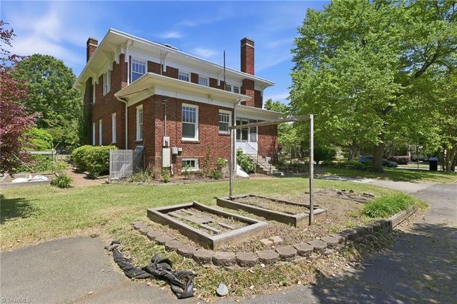 804 Davis Street, Burlington, NC 27215