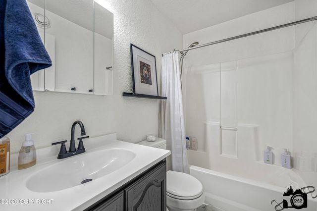 14014 E Jersey Loop, Palmer, AK 99645