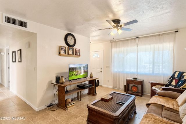 4964 E Raffaele Avenue, Sierra Vista, AZ 85635