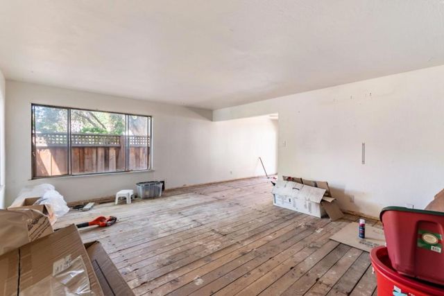 1110 Allerton Street, Redwood City, CA 94063