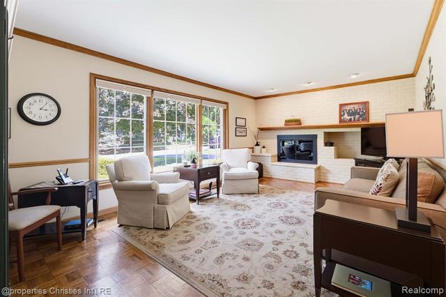 932 S Reading Road, Bloomfield Hills, MI 48304