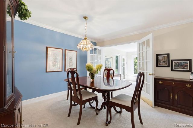 932 S Reading Road, Bloomfield Hills, MI 48304