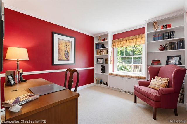 932 S Reading Road, Bloomfield Hills, MI 48304