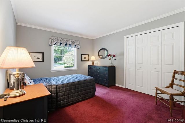 932 S Reading Road, Bloomfield Hills, MI 48304