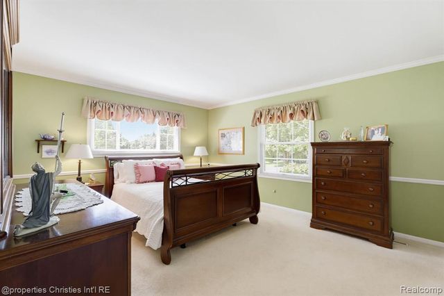 932 S Reading Road, Bloomfield Hills, MI 48304