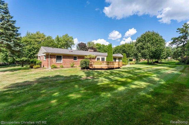932 S Reading Road, Bloomfield Hills, MI 48304