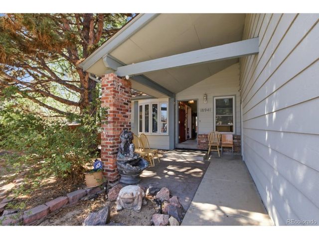 18941 E Chaffee Pl, Denver, CO 80249