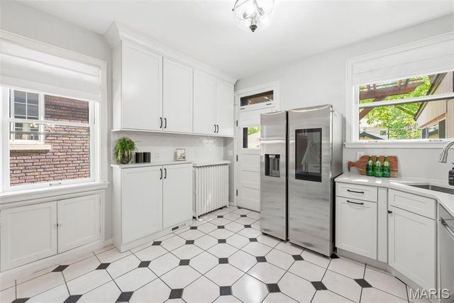444 Melville Avenue, University City, MO 63130