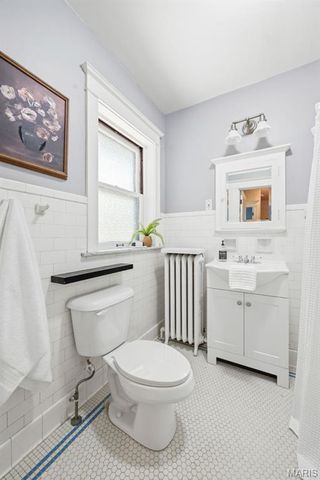 444 Melville Avenue, University City, MO 63130