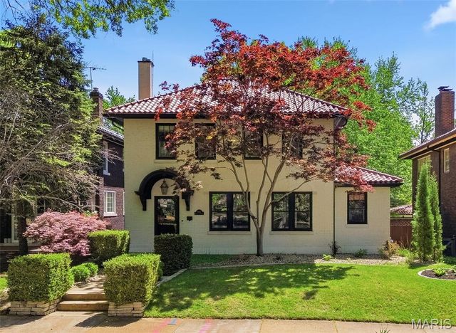 444 Melville Avenue, University City, MO 63130