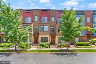2981 STELLA BLUE LN, Fairfax, VA 22031