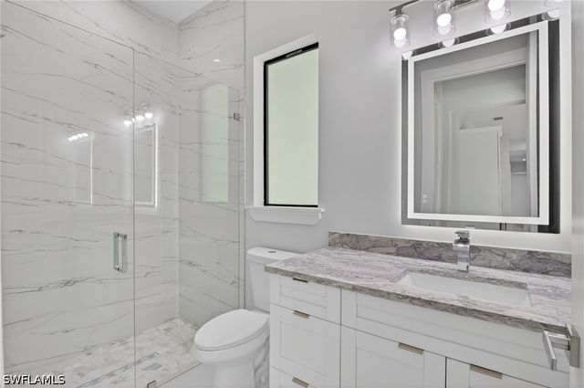 563 15th ST NW, Naples, FL 34120