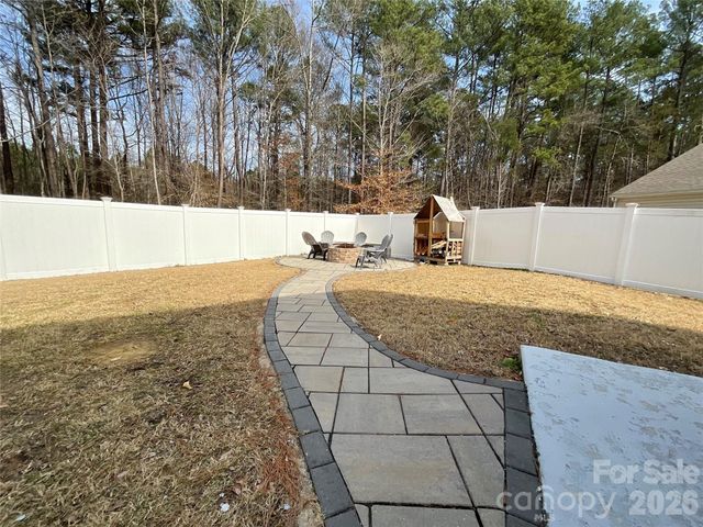 7422 Larwill Lane, Charlotte, NC 28216