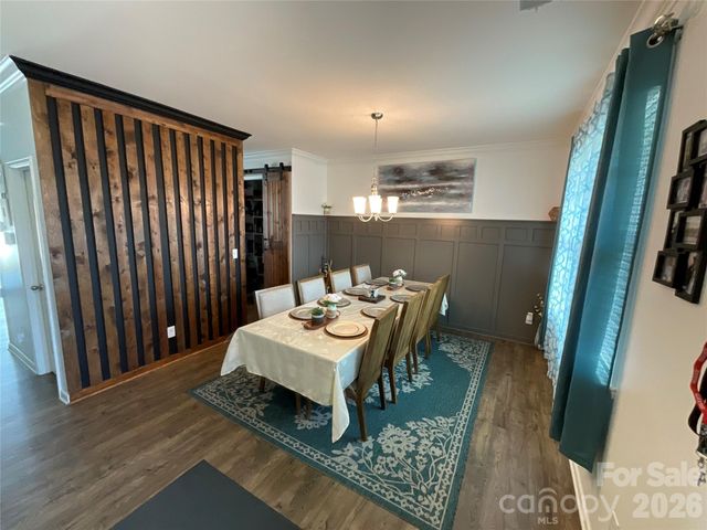 7422 Larwill Lane, Charlotte, NC 28216