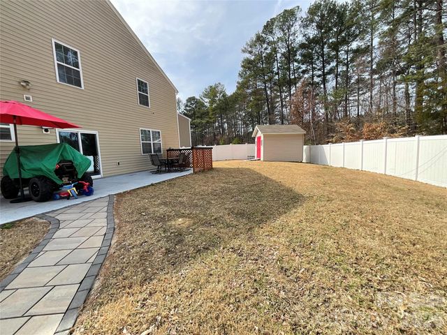 7422 Larwill Lane, Charlotte, NC 28216