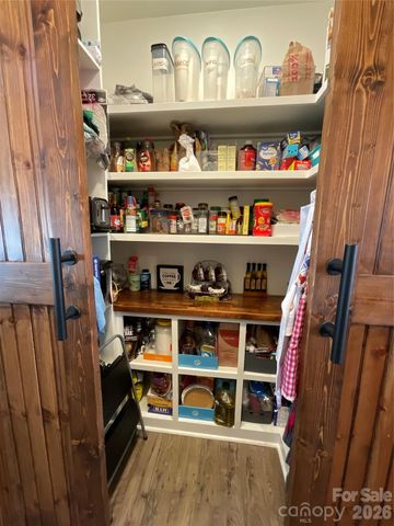 7422 Larwill Lane, Charlotte, NC 28216