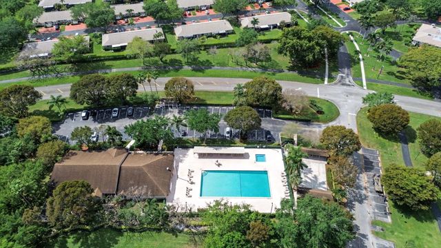 8324 Summerbreeze Lane, Boca Raton, FL 33496