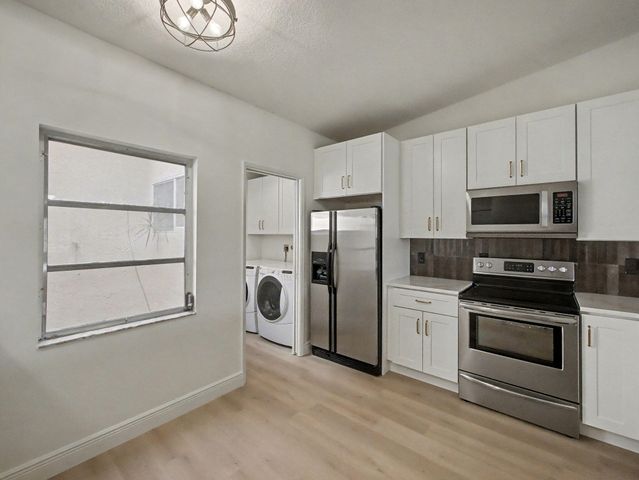 8324 Summerbreeze Lane, Boca Raton, FL 33496