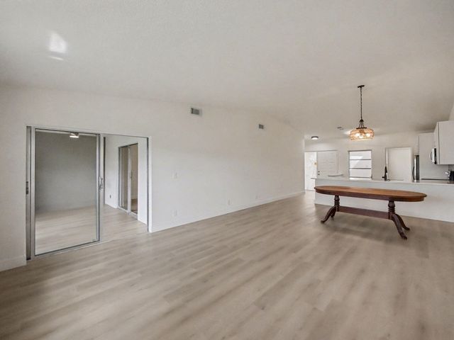 8324 Summerbreeze Lane, Boca Raton, FL 33496